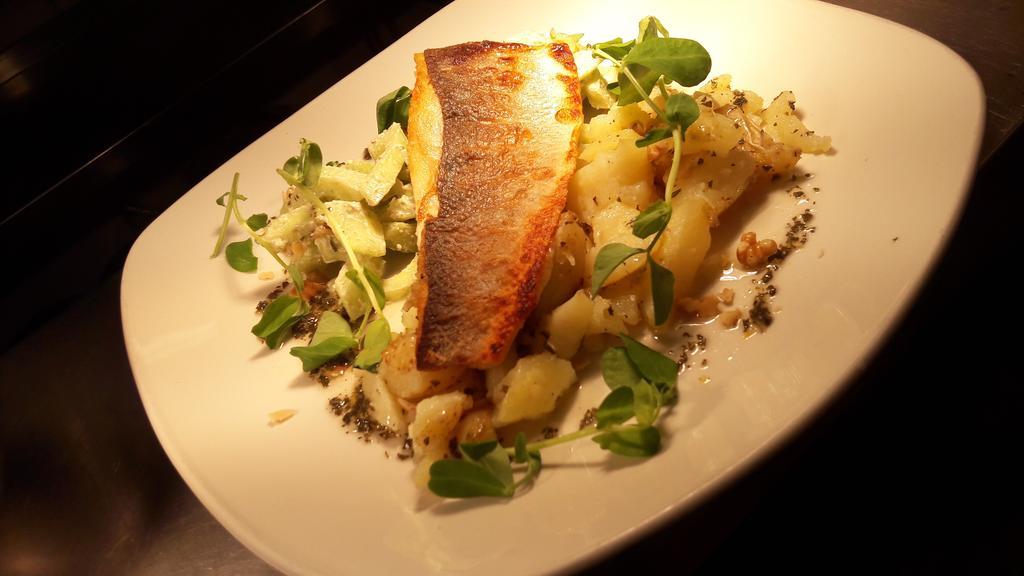 The Kings Head Hotel Ross-on-Wye Ngoại thất bức ảnh