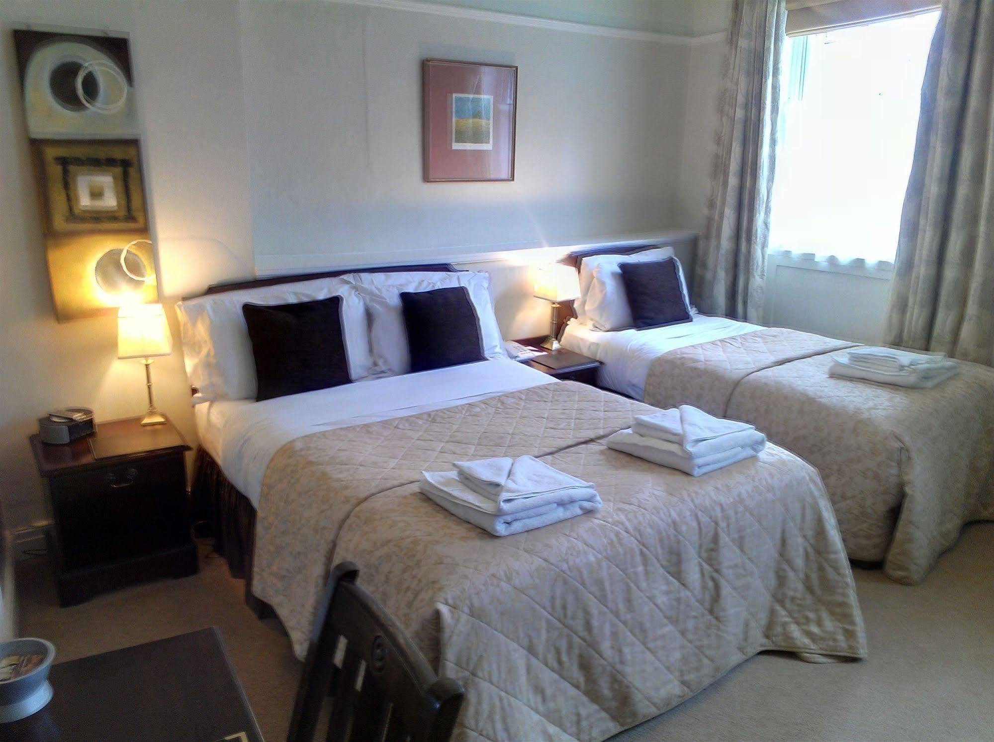The Kings Head Hotel Ross-on-Wye Ngoại thất bức ảnh