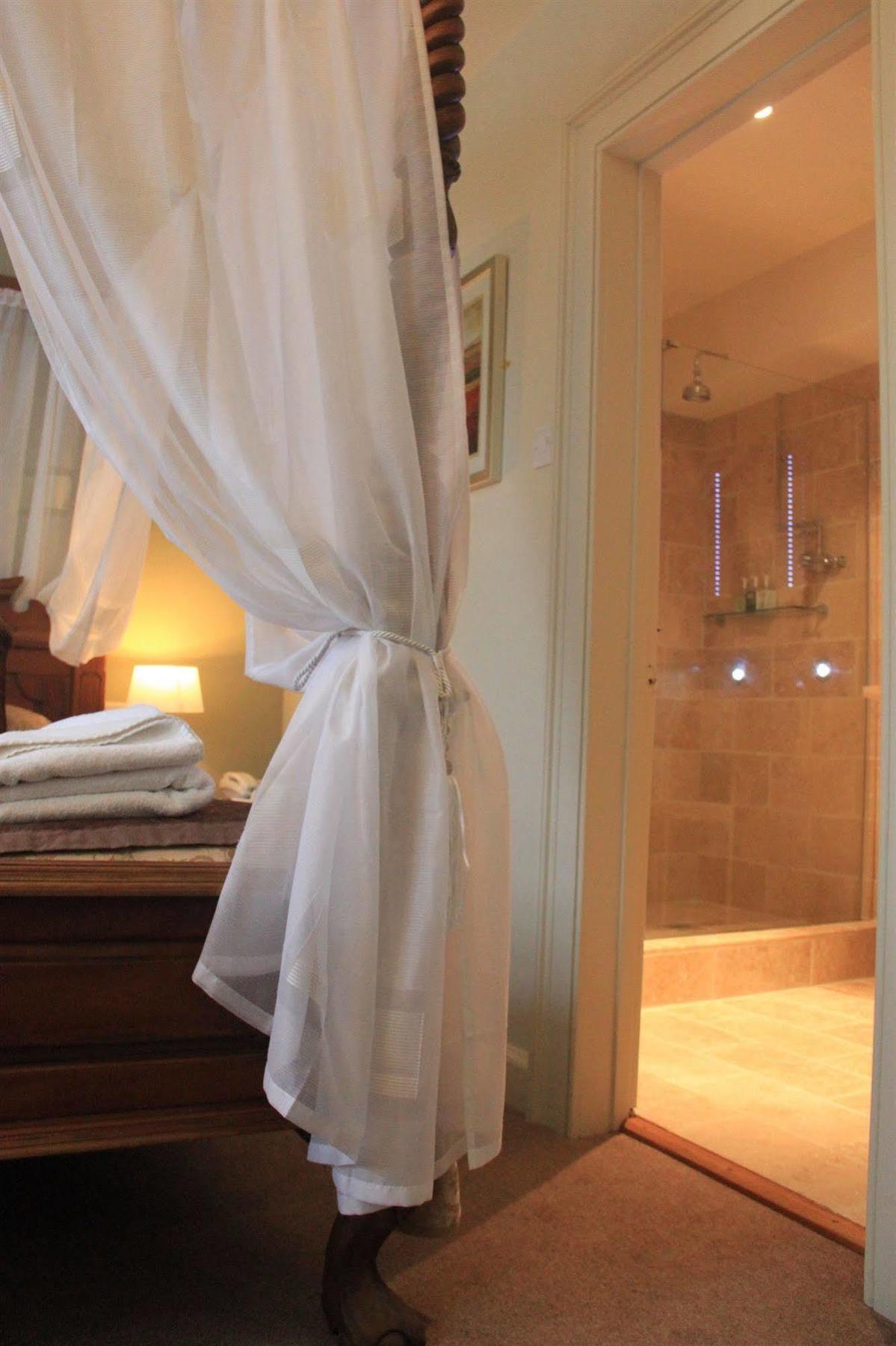The Kings Head Hotel Ross-on-Wye Ngoại thất bức ảnh